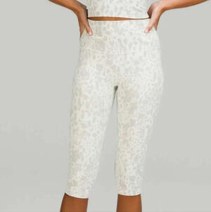 Lululemon 2022 Align High Rise Crop Cheetah Camo Antique White Leggings Sz 8